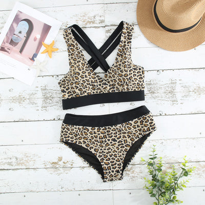 Bikini Estampado Leopardo con Escote V y Bandas Cruzadas - Image 30