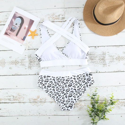 Bikini Estampado Leopardo con Escote V y Bandas Cruzadas - Image 35