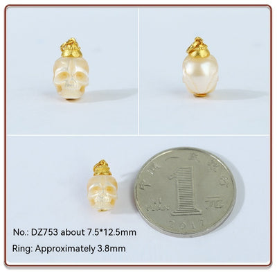 Dije Cráneo Pájaro Dapeng en Oro 18K con Incrustación de Perla - Image 7