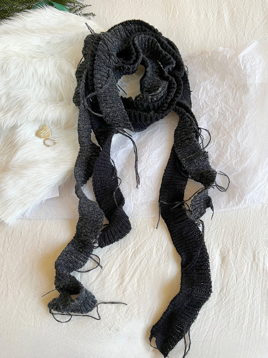 Bufanda Tejida con Borlas Irregulares - Diseño Artesanal Elegante - Image 8