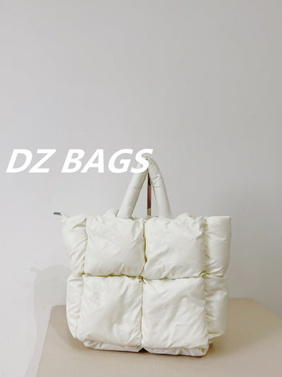 Bolso de Hombro Acolchado en Plumón para Mujer - Image 14