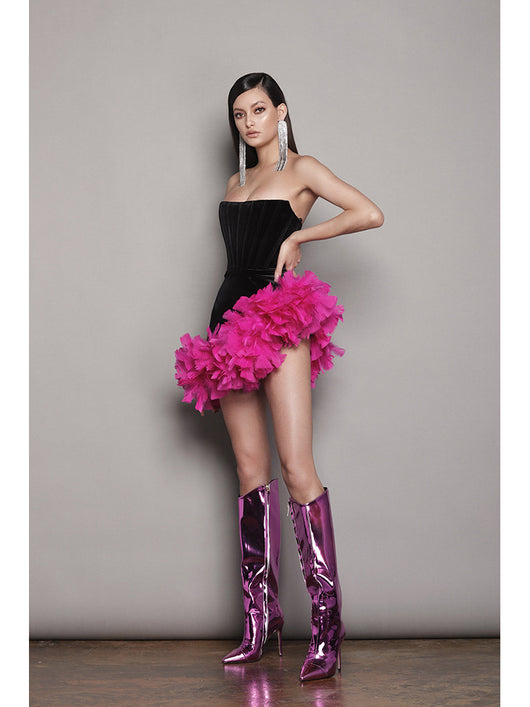 Vestido de Fiesta Ajustado con Plumas y Diseño Asimétrico - Image 28