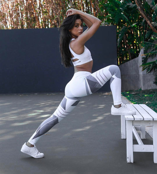 Pantalones de yoga ajustados con estampado geométrico - Image 10