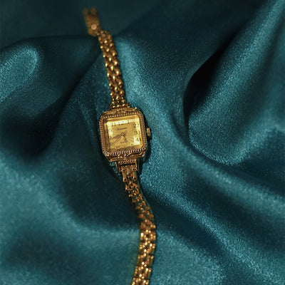 Reloj Vintage para Mujer con Detalles en Cobre - Estilo Clásico Atemporal - Image 12