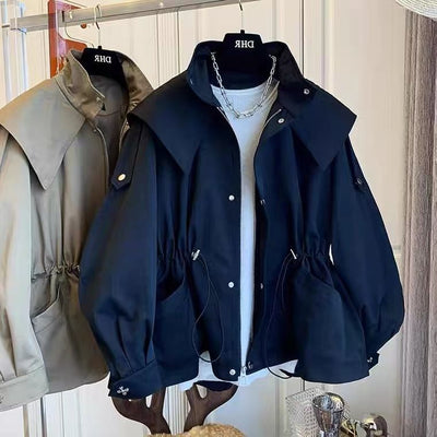 Abrigo Trench Entallado con Capucha y Diseño Ajustado - Image 8