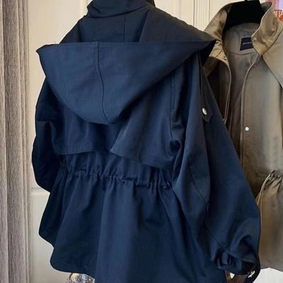 Abrigo Trench Entallado con Capucha y Diseño Ajustado - Image 17