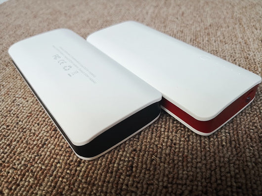 Batería Externa de Gran Capacidad con Linterna LED para Celulares - Image 37