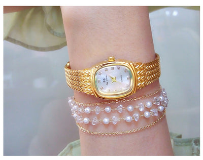 Reloj de Pulsera Dorado Minimalista - Lujo Accesible con Estilo Contemporáneo - Image 31