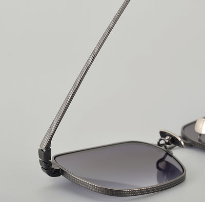 Gafas de Sol Piloto Titanio Puro - Diseño Versátil para Hombre y Mujer - Image 8