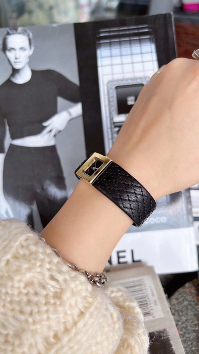 Reloj de Cuero para Mujer Diseño Retro Cuadrado - Image 24