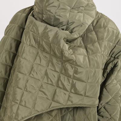 Abrigo Acolchado Largo de Algodón con Cuello Rombo Elegante - Image 51
