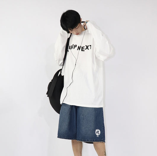 Playera Unisex Manga Larga Cuello Redondo Estampado Vórtice de Letras - Image 19