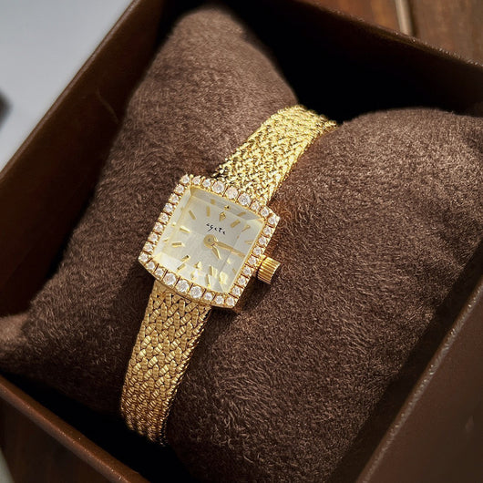 Reloj Cuadrado Dorado Zhonggu Mini - Elegancia Delicada - Image 9