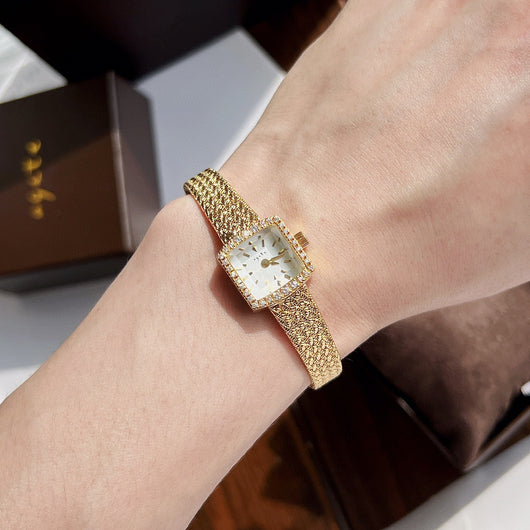 Reloj Cuadrado Dorado Zhonggu Mini - Elegancia Delicada - Image 15