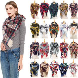 Chal Triangular Escocés para Otoño e Invierno - Amplio y Versátil - Image 93