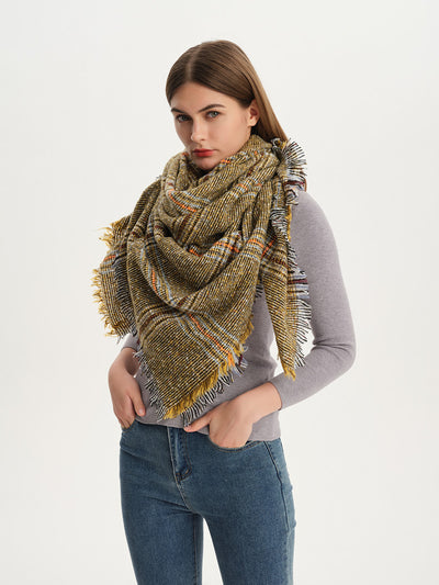 Chal Triangular Escocés para Otoño e Invierno - Amplio y Versátil - Image 96