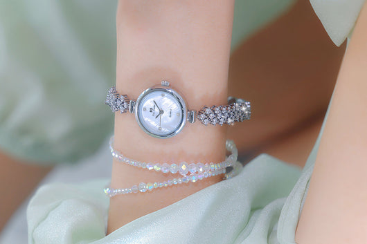 Reloj de Lujo Sirena con Cadena de Diamantes en Oro y Plata - Image 18