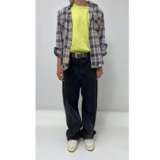 Jeans Negros Desgastados con Efecto Vintage Destruido - Image 10