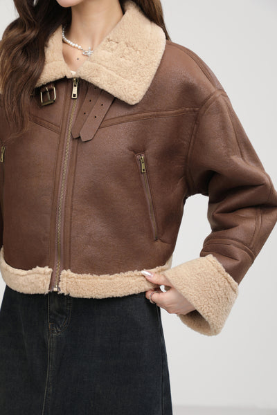 Abrigo Corto de Cordero con Cuello Parado y Forro de Piel - Image 32
