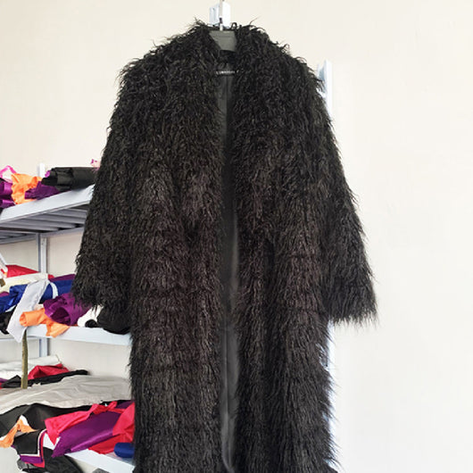 Abrigo de Invierno para Mujer en Cuero con Detalles de Piel - Image 24