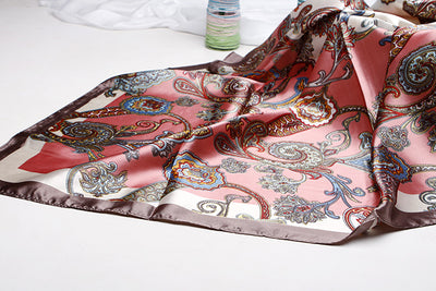 Pañuelo de Seda Artificial Estampado Tamaño Pequeño - Image 38