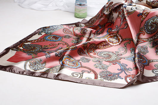 Pañuelo de Seda Artificial Estampado Tamaño Pequeño - Image 38