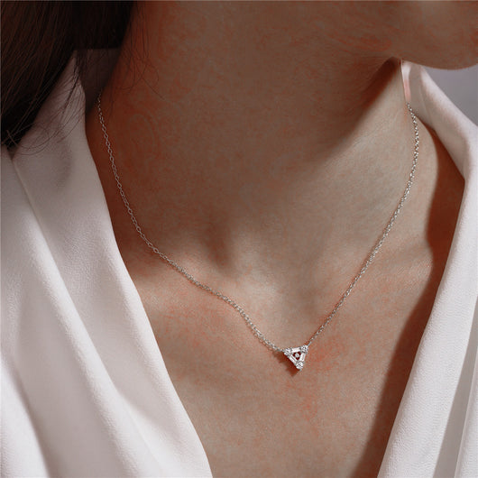 Collar Corto de Plata S925 Personalizado con Diamante Triangular para Mujer - Image 10