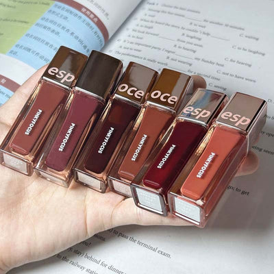 Base de Maquillaje Espejo Dorado con Lacquer Labial Duradero e Hidratante - Image 26