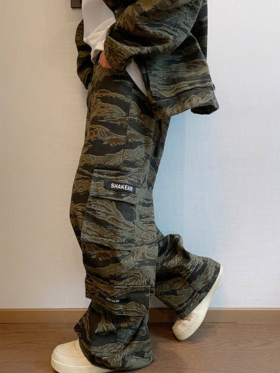 Pantalones Overol Camouflage con Bolsillos Hombre Corte Recto - Image 11