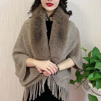 Chal Tejido con Cuello de Piel y Borlas para Mujer - Image 24