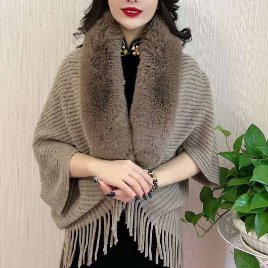 Chal Tejido con Cuello de Piel y Borlas para Mujer - Image 24