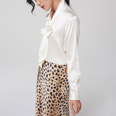 Blusa de Seda Mulberry con Cuello V y Lazo Grande para Mujer - Image 24