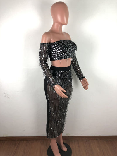 Conjunto de Dos Piezas con Malla Transparente, Lentejuelas y Borlas - Image 30