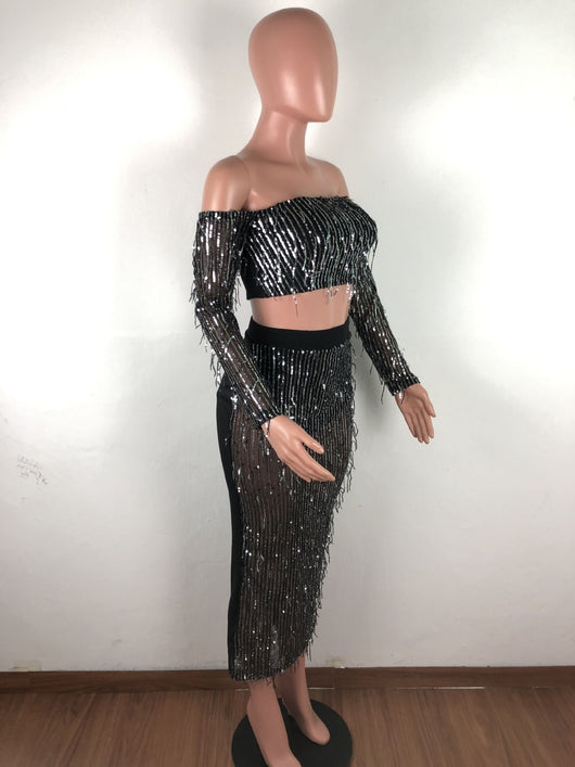 Conjunto de Dos Piezas con Malla Transparente, Lentejuelas y Borlas - Image 30