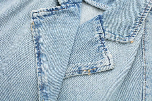 Chaqueta Denim Estilo Francés Ajustada con Cinturón - Image 18