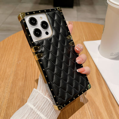 Funda Protectora 3D en Piel de Oveja Antiimpactos para Celular - Image 15