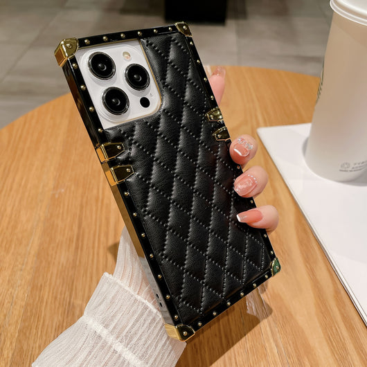 Funda Protectora 3D en Piel de Oveja Antiimpactos para Celular - Image 15