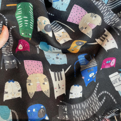 Pañuelo de Algodón y Lino con Diseño de Gata Adorable - Image 36