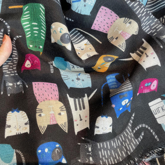 Pañuelo de Algodón y Lino con Diseño de Gata Adorable - Image 36