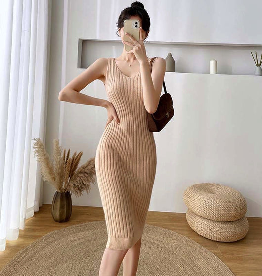 Vestido Dos Piezas con Falda de Tirantes y Suéter Diosa Rejuvenecedor - Image 15