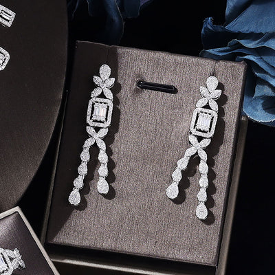Conjunto de Joyería Zirconia: Collar, Aretes, Pulsera y Anillo - Image 8