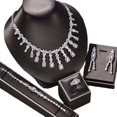 Conjunto de Joyería Zirconia: Collar, Aretes, Pulsera y Anillo - Image 10