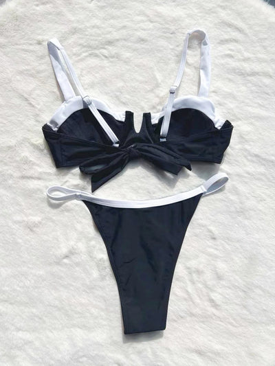 Bikini de Cintura Baja con Detalles de Costura y Abertura Lateral - Image 9
