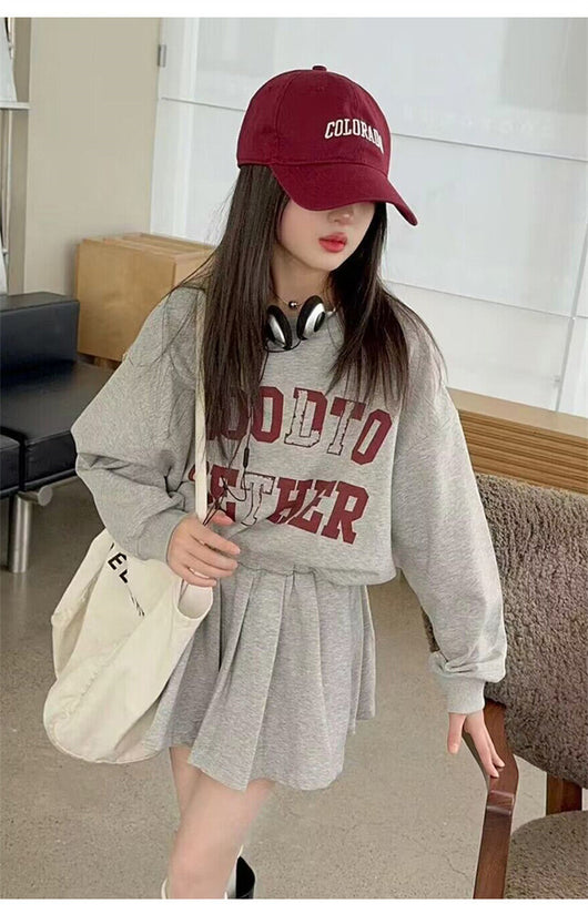 Conjunto Preppy para Niña: Suéter Manga Larga con Letras y Falda Plisada - Image 12