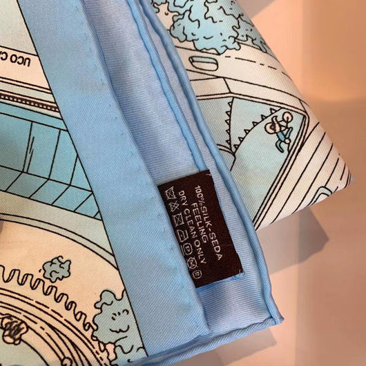 Pañoleta Estampada de Twill 90cm - Versátil y Elegante - Image 26