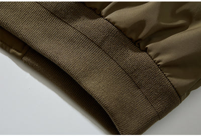 Chaqueta Acolchada de Plumas para Hombre con Cuello Béisbol - Image 9