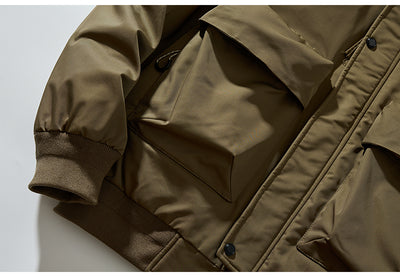Chaqueta Acolchada de Plumas para Hombre con Cuello Béisbol - Image 17