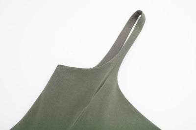 Camiseta Ajustada de Cuello Redondo sin Mangas con Volantes - Image 23