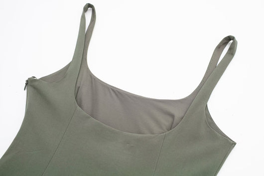 Camiseta Ajustada de Cuello Redondo sin Mangas con Volantes - Image 32