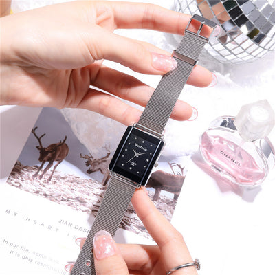 Relojes de Pareja con Diseño Minimalista de Esfera Rectangular - Image 8